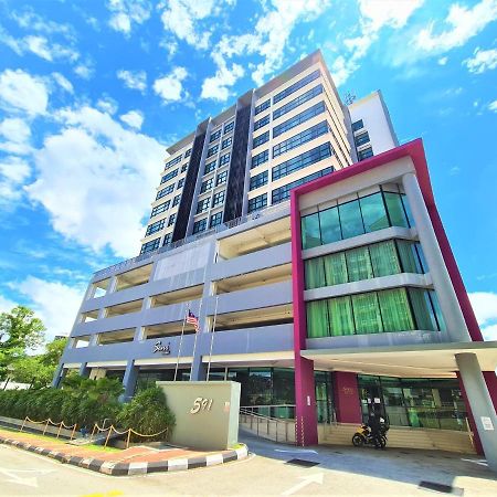 Nexus Business Suite Hotel Shah Alam Exterior foto